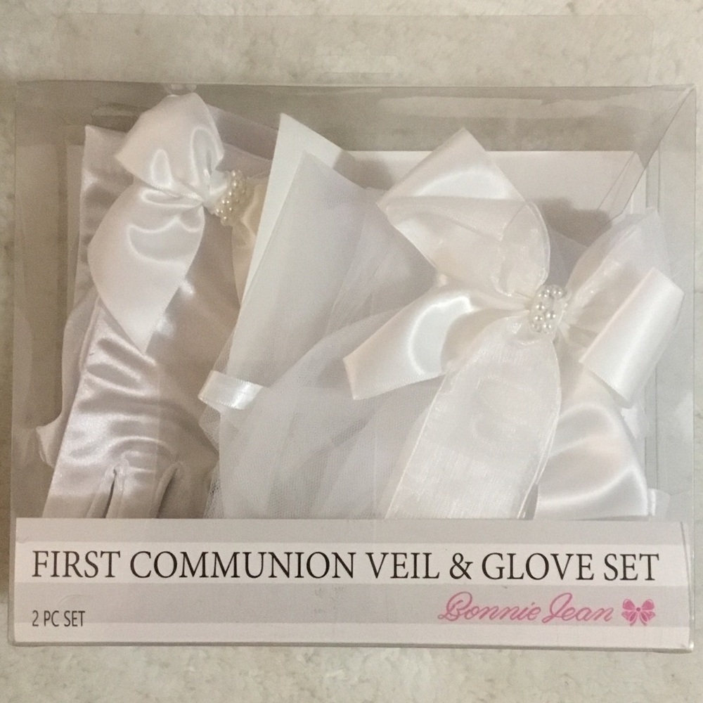 Bonnie Jean White Communion Veil and Glove Set